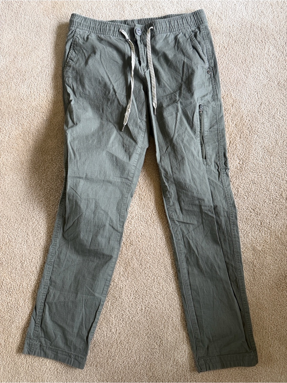 Vuori Ripstop Pant in Olive - Picture 3 of 5